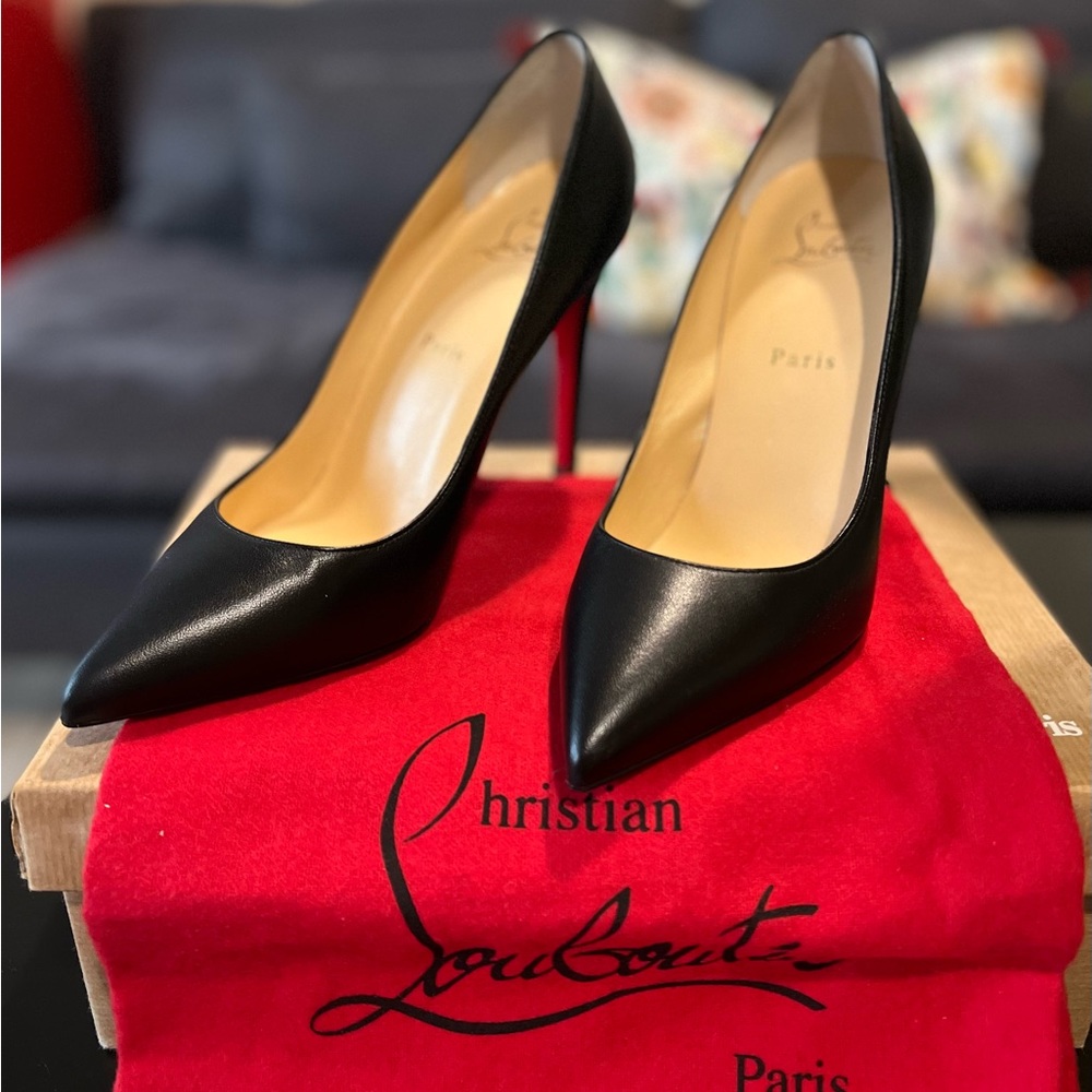 NEW Christian Louboutin Pigalle 100 - Size 39.5